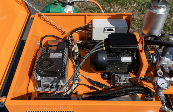 Elektrisch angetriebene Bitumenspritzmaschine AHS 5-200-Elektro – Bild 8
