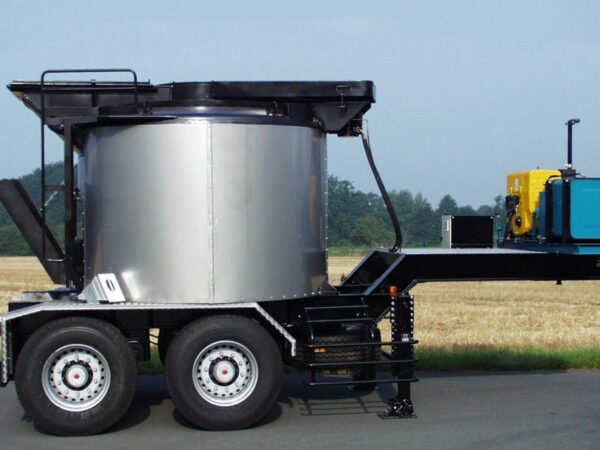 Gussasphalt-Transportkocher mit vertikalem Rührwerk 500 l bis 6.200 l