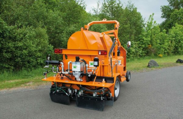 Selbstfahrende Bitumenspritzmaschine BSM 600-3R und BSM 600-3R FK – Bild 4
