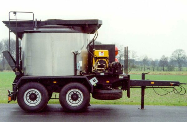 Gussasphalt-Transportkocher mit vertikalem Rührwerk 500 l bis 6.200 l – Bild 4